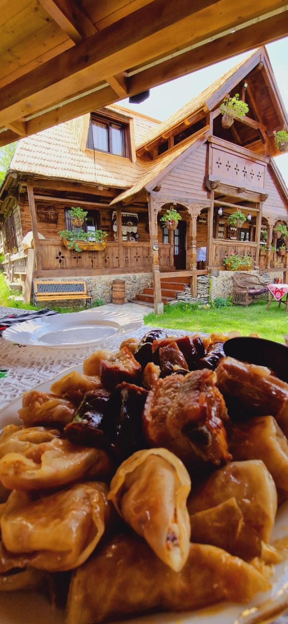 Pensiunea Rustic Oncesti Zewnętrze zdjęcie